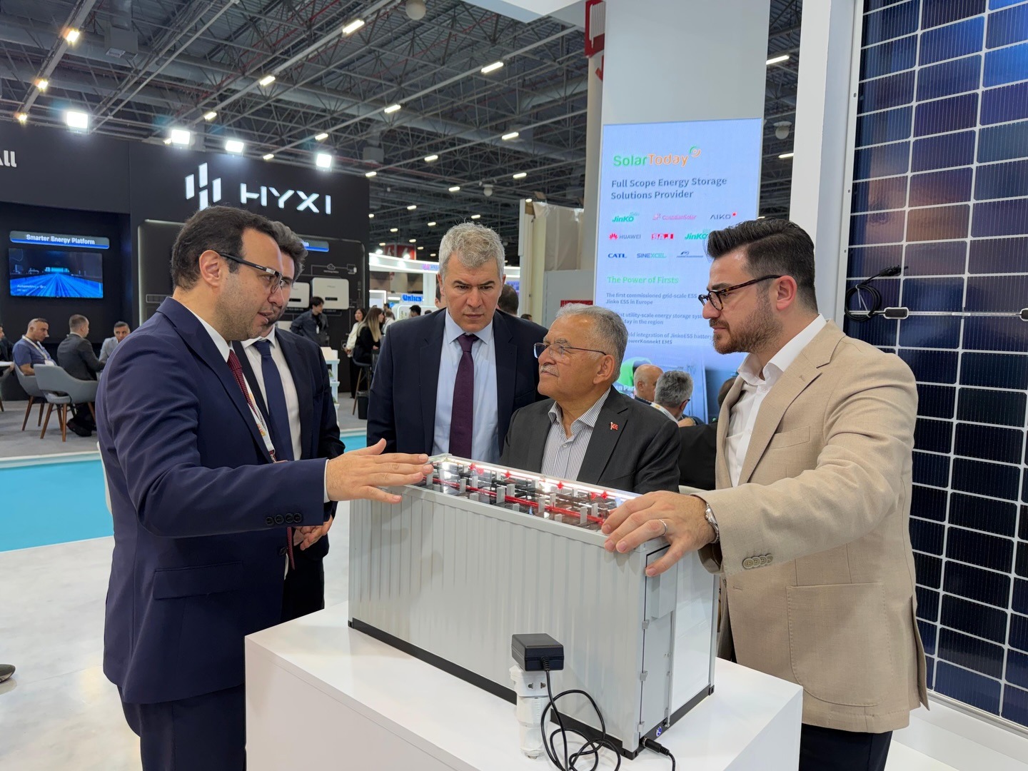 Başkan Büyükkılıç, Solarex İstanbul Fuarı’na Katıldı