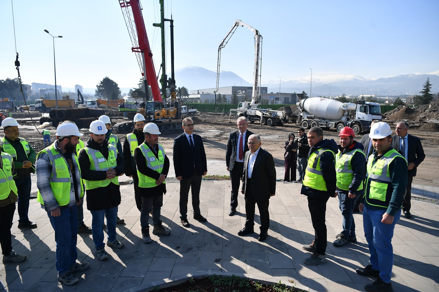 Başkan Büyükkılıç’tan Kartal Katlı Kavşağı’na Yakın Takip: “Verimli Bir Şekilde Çalışmalar Sürüyor”