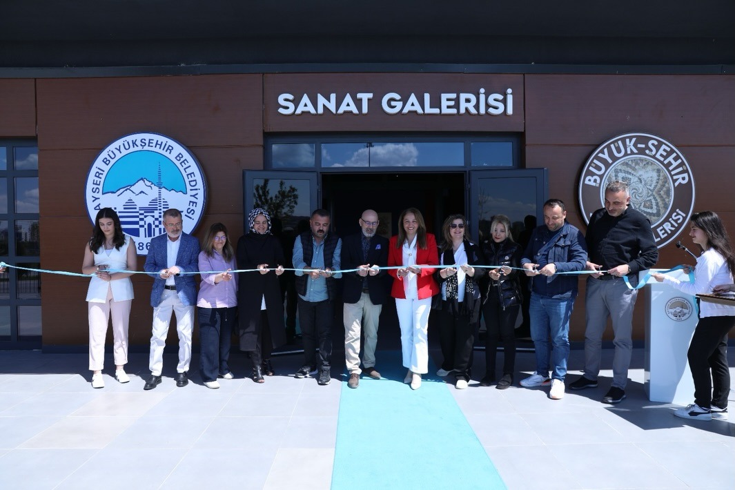 Büyükşehir’in “Ateşle Yazılan Hikâyeler” Sergisi, Sanatseverlerle Buluştu