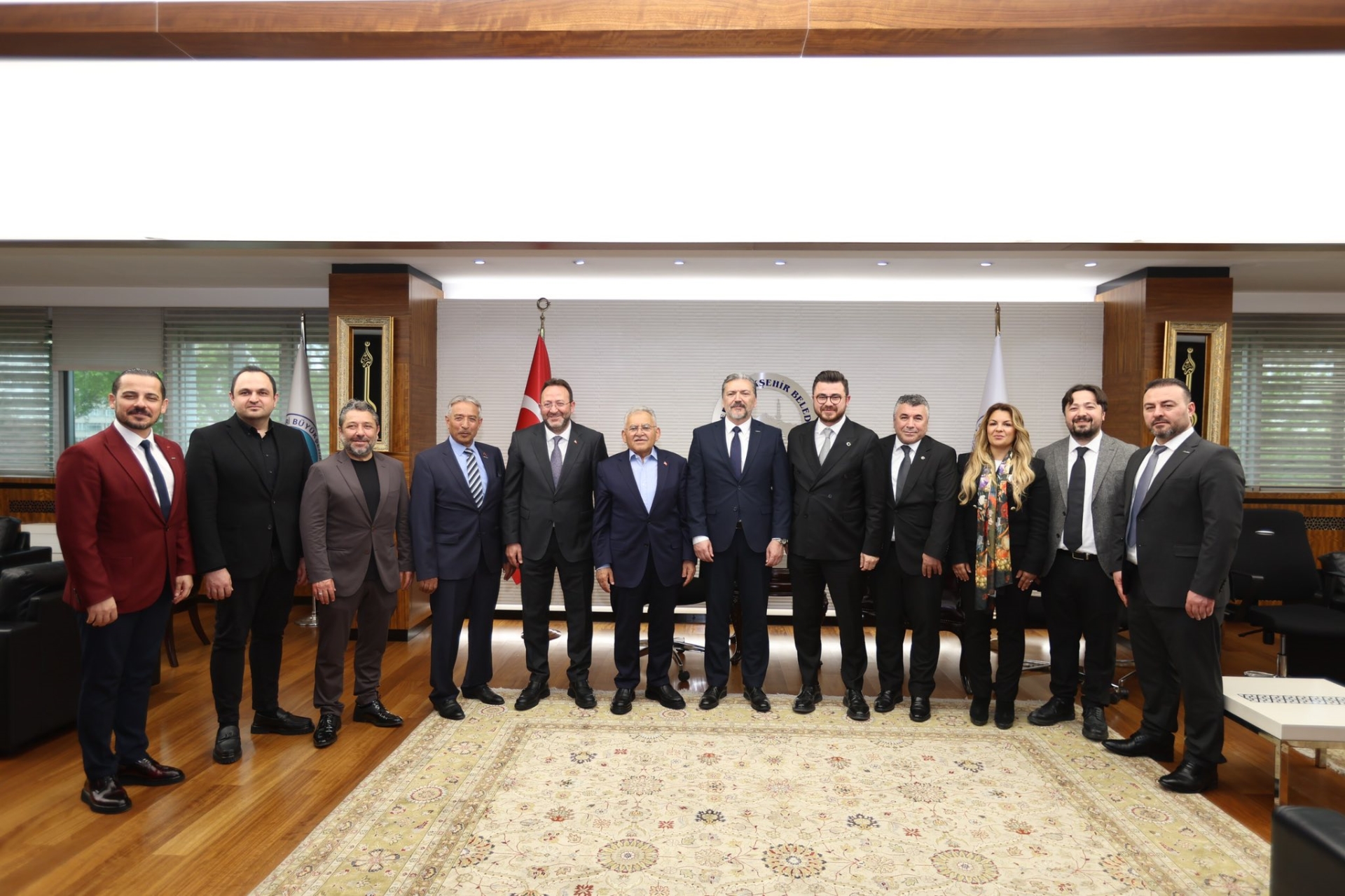 Başkan Büyükkılıç, MÜSİAD Hollanda Heyetini Ağırladı: “Kayserimizi El Birliğiyle Geleceğe Taşıyoruz”