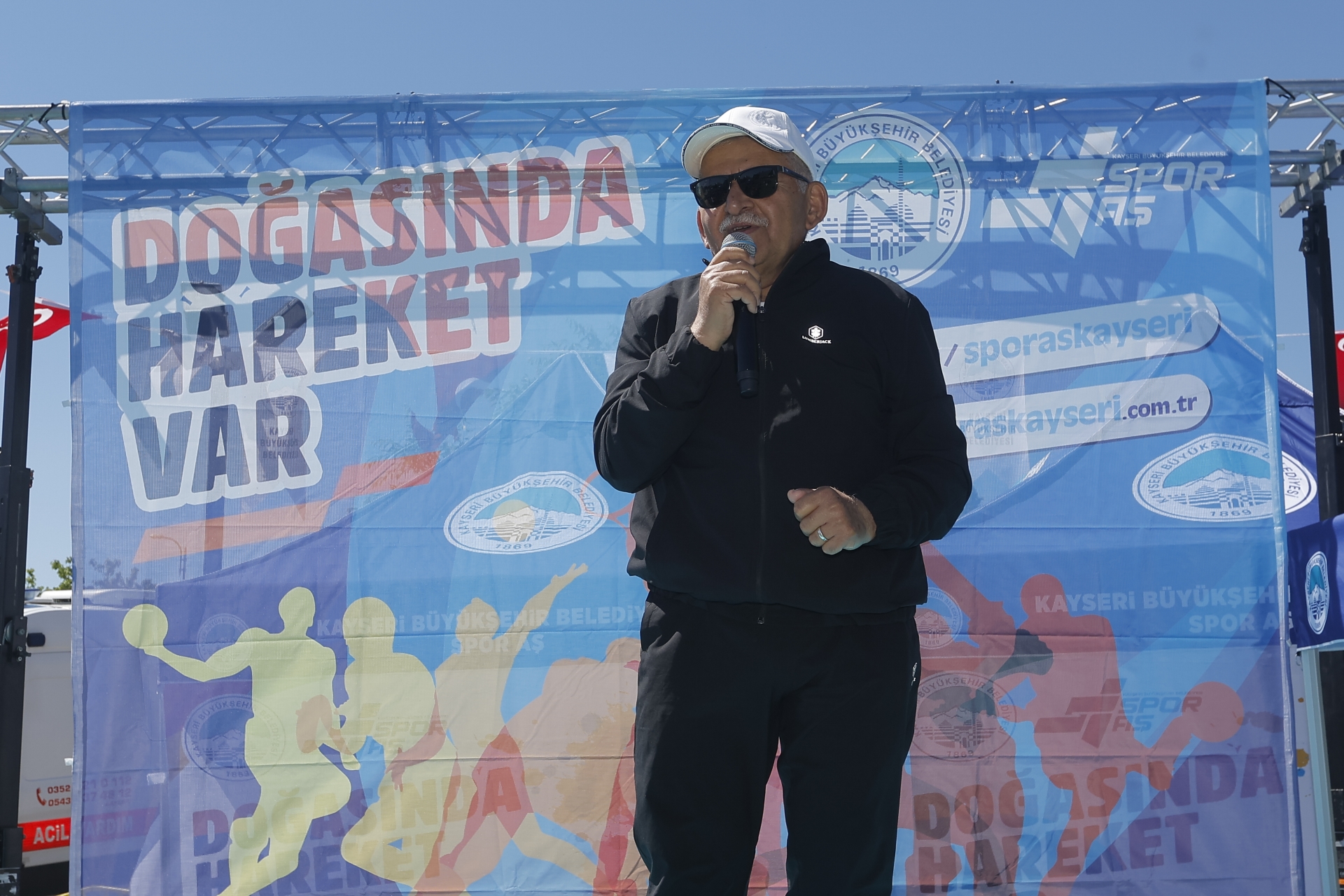 Başkan Büyükkılıç, Yaza Merhaba Doğa Yürüyüşü’nde Sporseverlerle Bir Araya Geldi