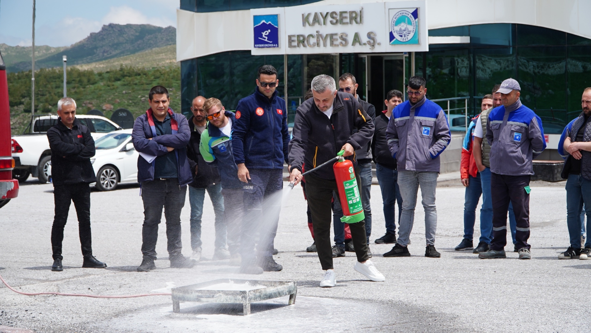 Erciyes A.Ş. Personeline Uygulamalı Yangın Eğitimi