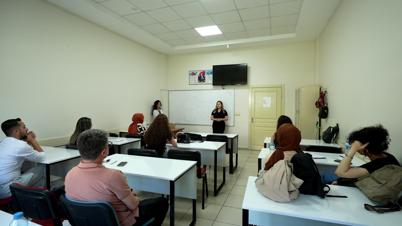 Büyükşehir KAYMEK’ten Bir İlk: Ücretsiz İngilizce ve Almanca Konuşma Kulübü Başladı