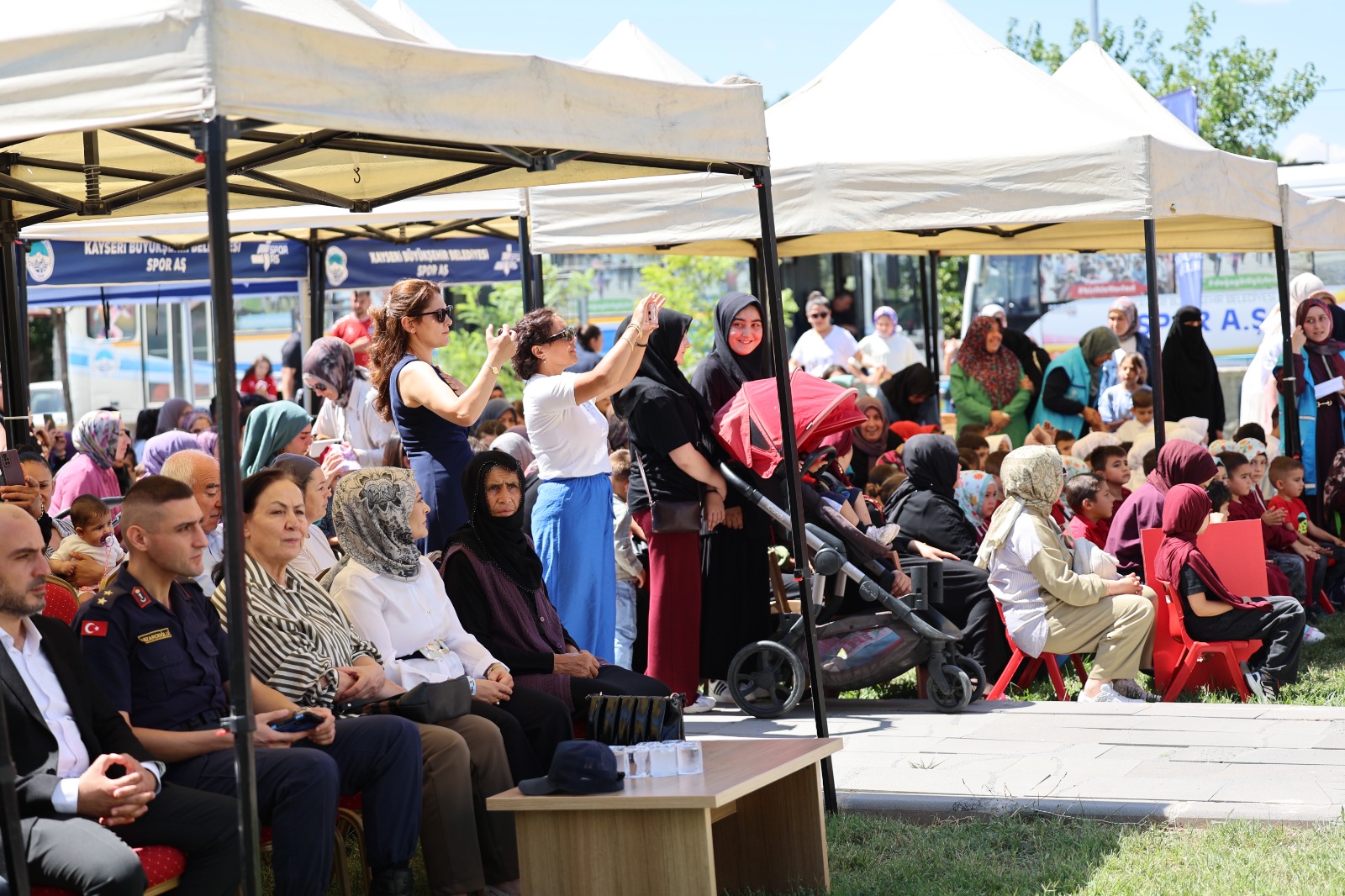Büyükşehir KAYMEK’ten Sarıoğlan’da Coşkulu Yaz Okulları Kapanış Programı